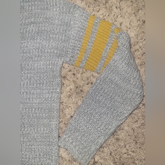 Poof New York V-Neck Sweater Women's Sz Lg - Picture 3 of 10